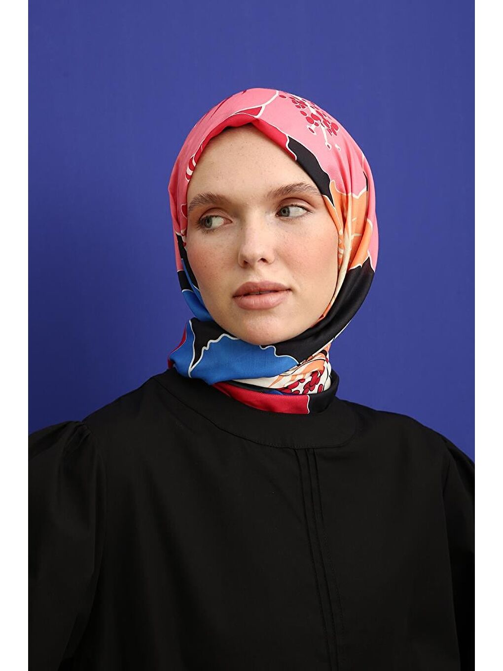 Siyah Nervürlü Yakasız Pamuklu Tunik-4