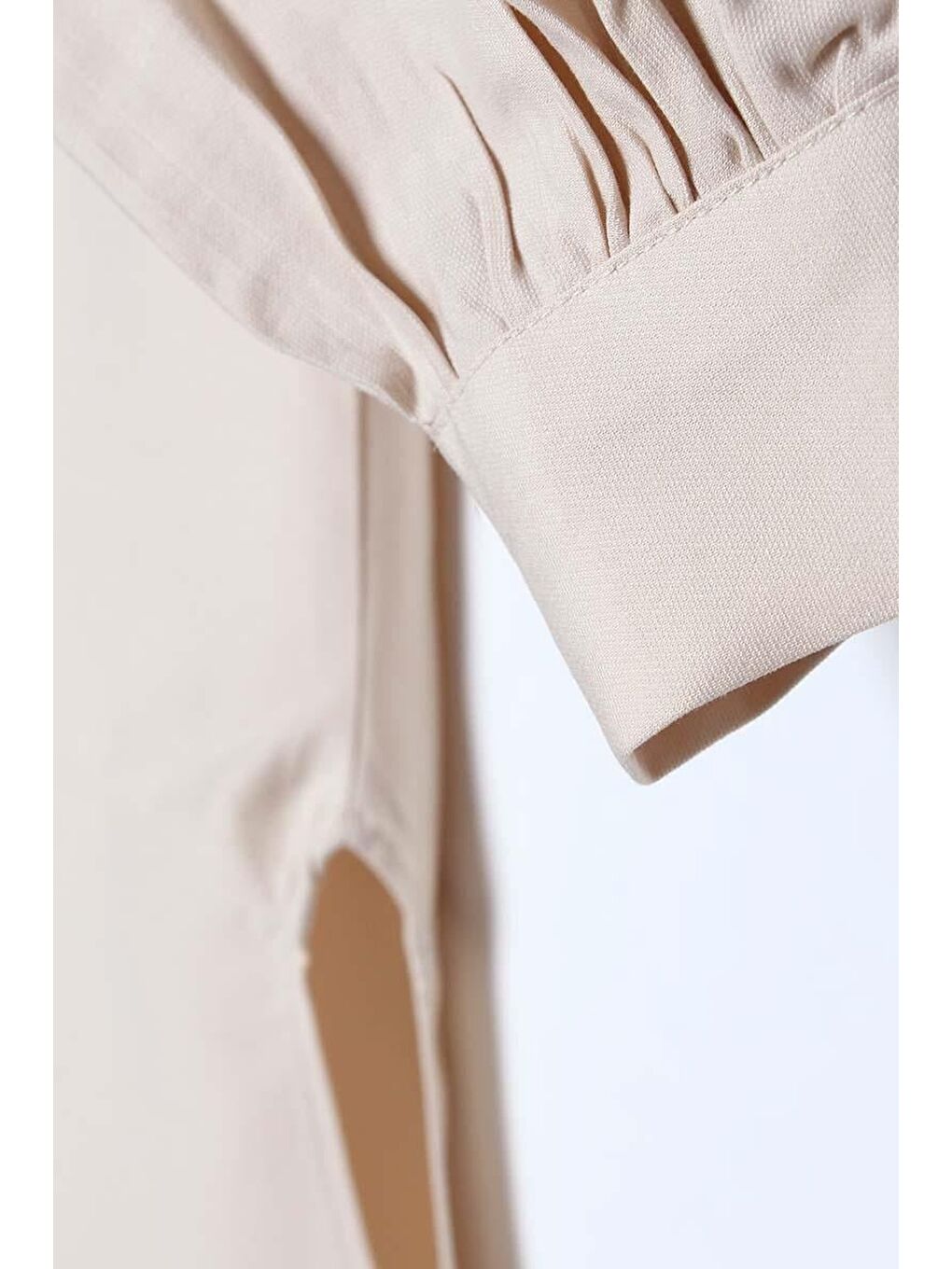 Bej Taş-Eteği Asimetrik Yırtmaçlı Gömlek Yaka Tunik-5