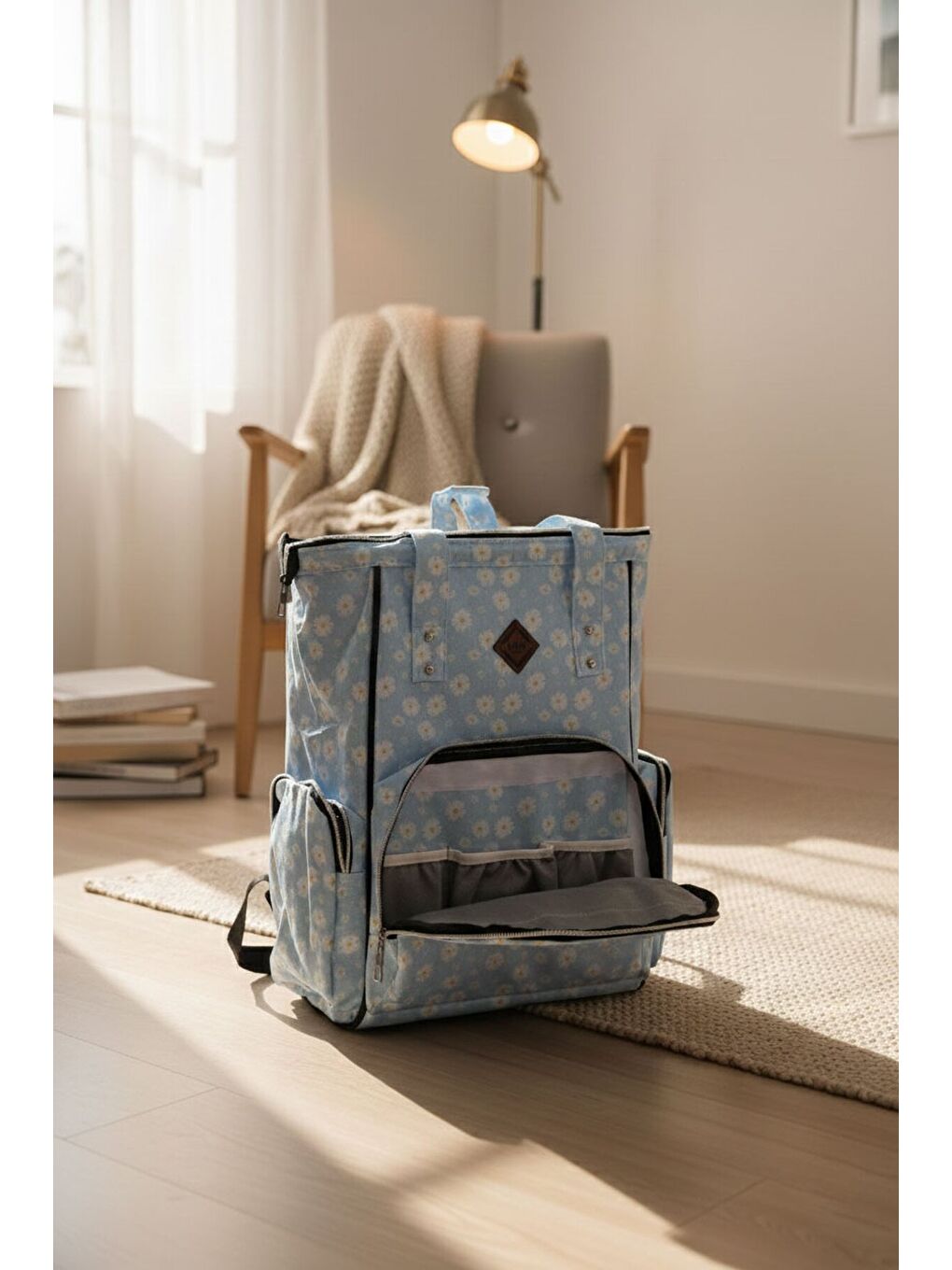 Mavi Çiçek Desenli Çok Fonksiyonlu Anne Bebek Bakım Çantası 19711-2