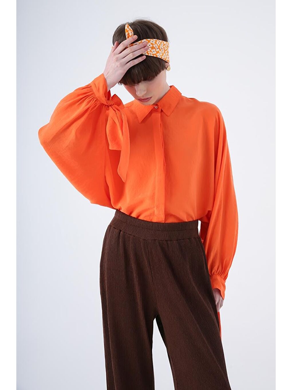 Kahverengi Piliseli Bol Paça Beli Lastikli Pantolon-4