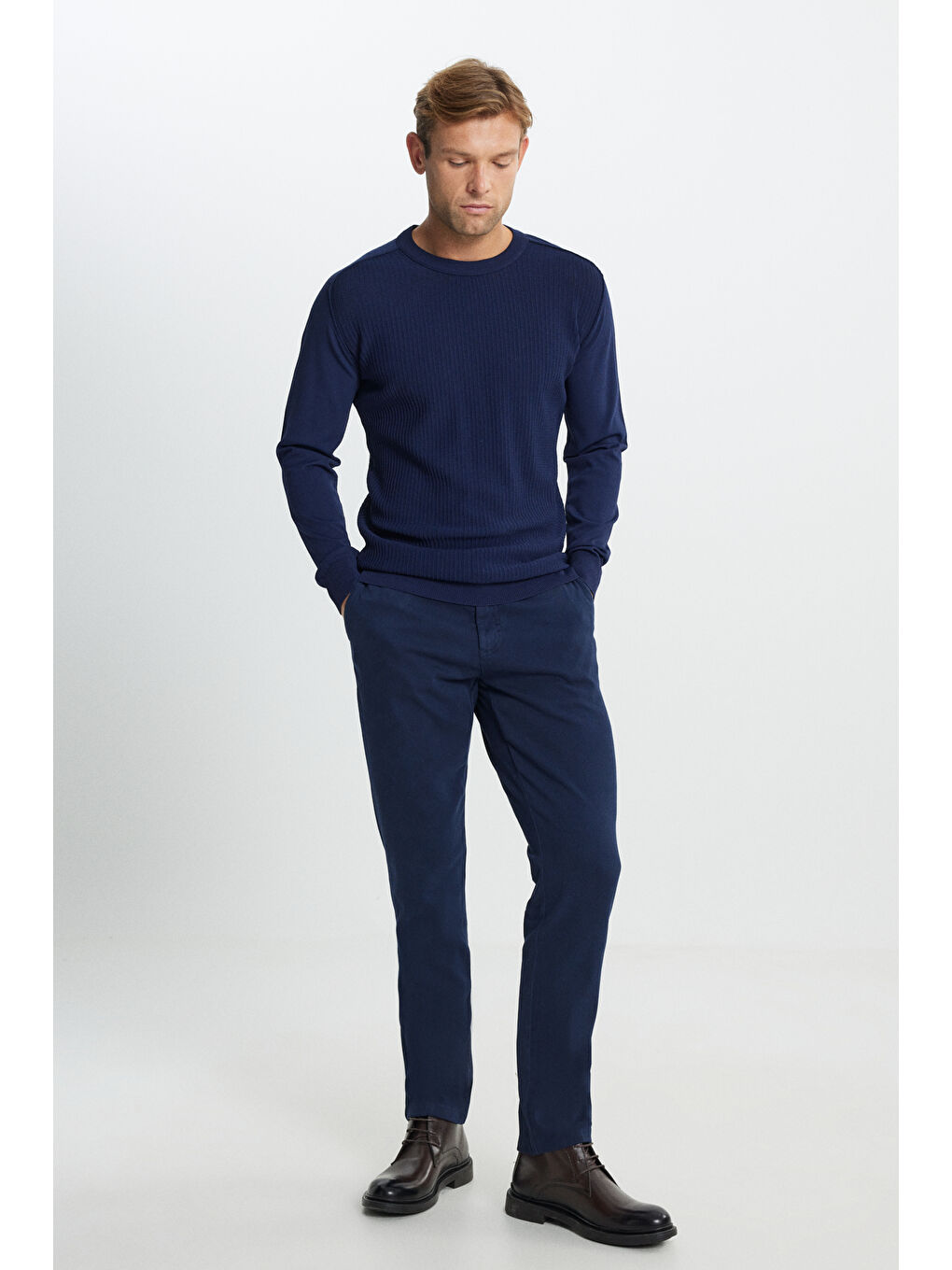 Erkek Lacivert Pamuklu Slim Fit Dar Kesim Armürlü Yan Cep Esnek Casual Pantolon