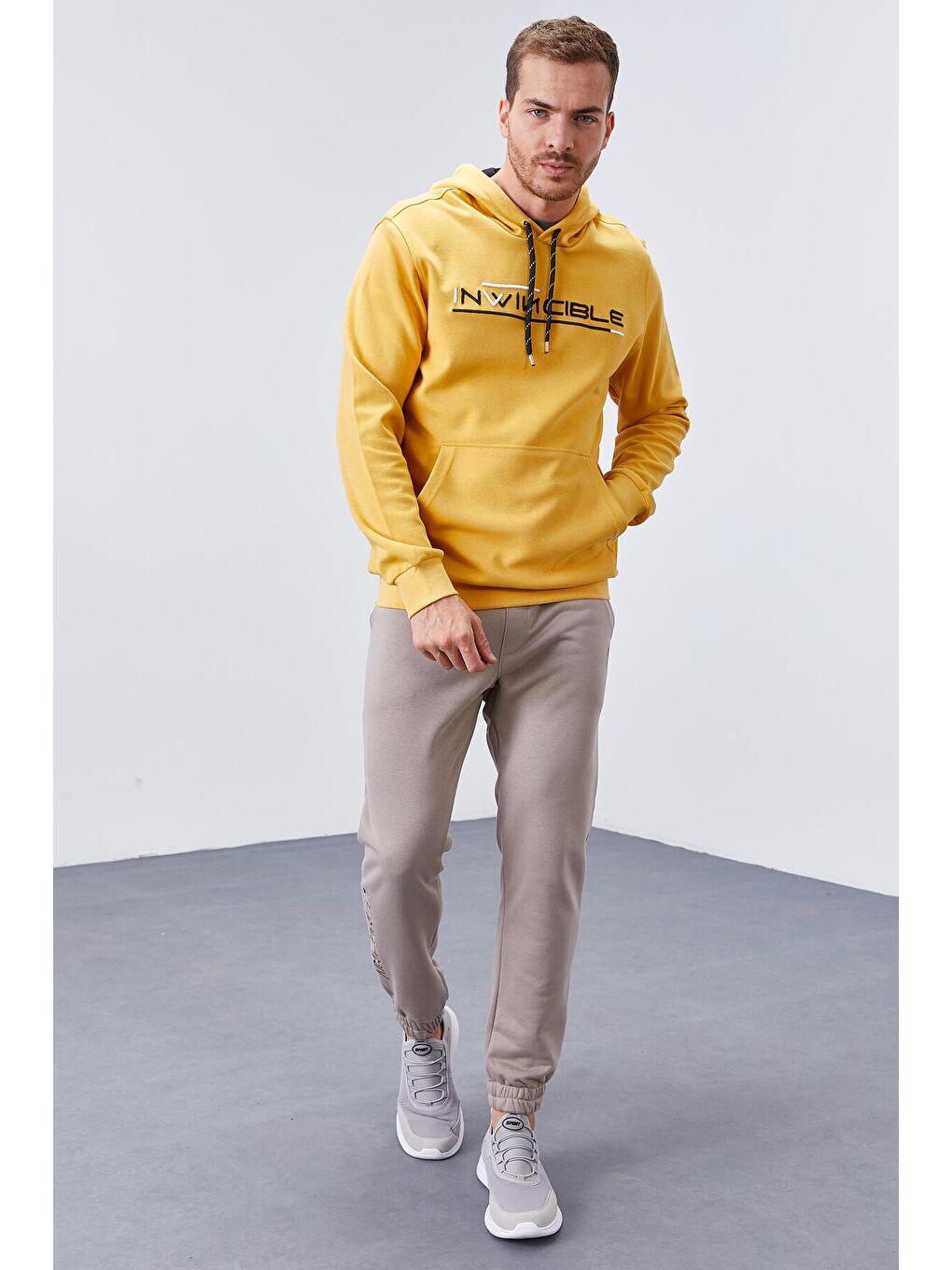 Sarı Hardal Kanguru Cep Standart Kalıp Kapüşonlu  Erkek Hoodie - 87883-3