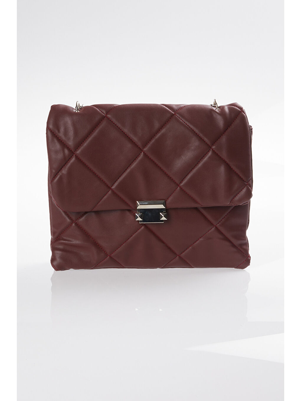 Kadın Bordo Zincir Kilit ve Nakış Detaylı Çapraz Çanta-1