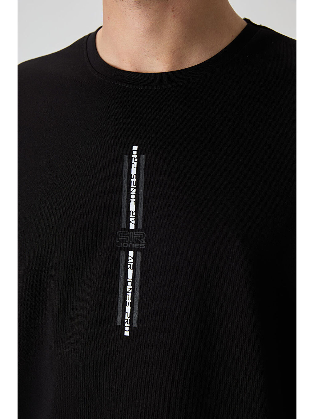 Siyah Pamuklu Kalın Yüzeyi Dokulu  Fit  Baskılı Erkek Tişört - 88366-2