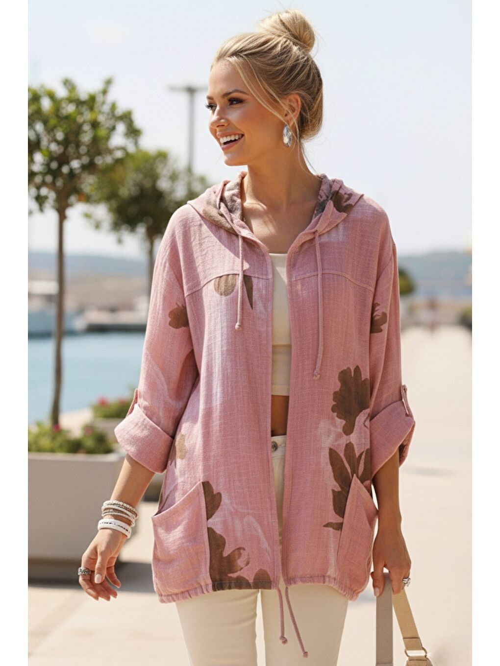 İtalyan Pembe Düğmeli Uzun Kollu Cepli Kapüşonlu Fermuarlı Baskılı Regular Boy Dokuma Ceket 68 65-1