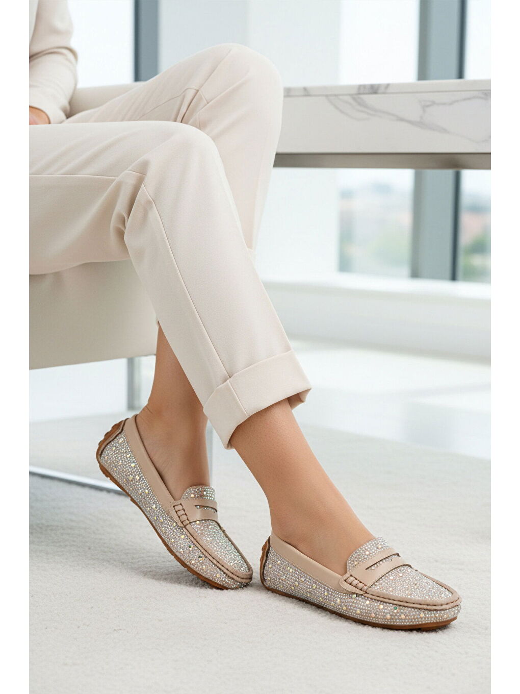 Bej Geniş Kalıp Taş İşlemeli Hafif Esnek Kadın Babet 302122 Z-2