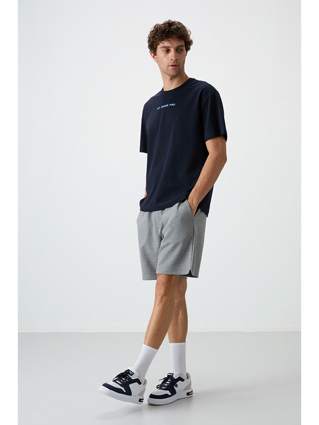 Lacivert Pamuklu Kalın Yüzeyi Dokulu  Fit  Baskılı Erkek Tişört - 88364-2