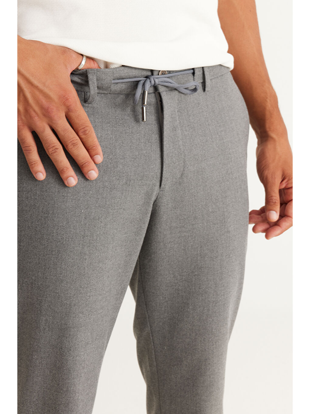 Erkek Gri Slim Fit Dar Kesim Beli Bağlamalı Desenli Esnek Pantolon-4