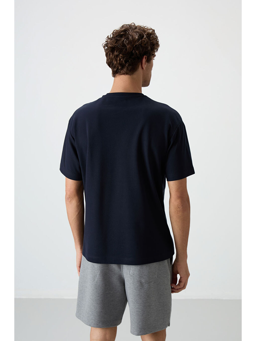Lacivert Pamuklu Kalın Yüzeyi Dokulu  Fit  Baskılı Erkek Tişört - 88364-4