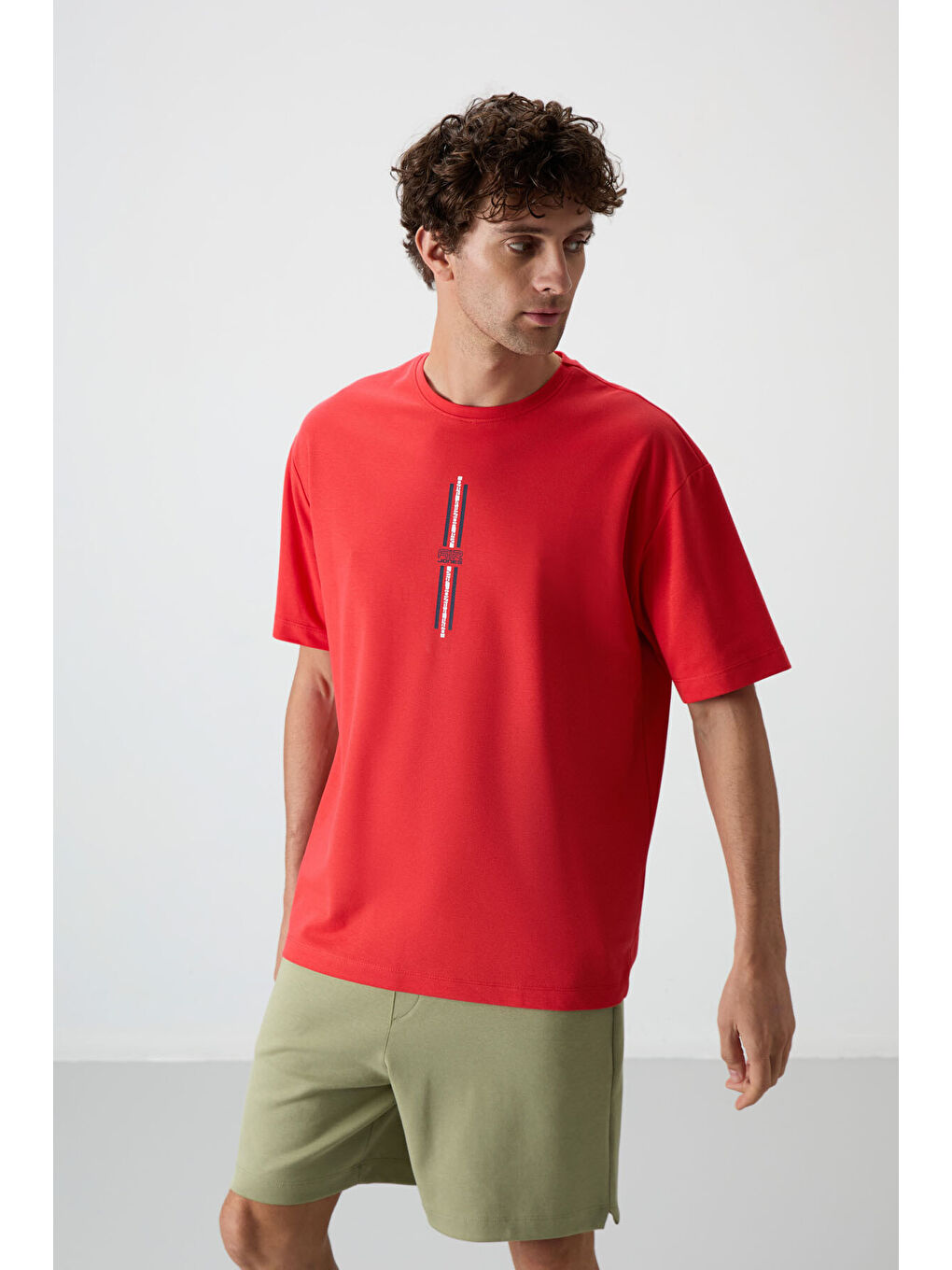 Kırmızı Pamuklu Kalın Yüzeyi Dokulu  Fit  Baskılı Erkek Tişört - 88366