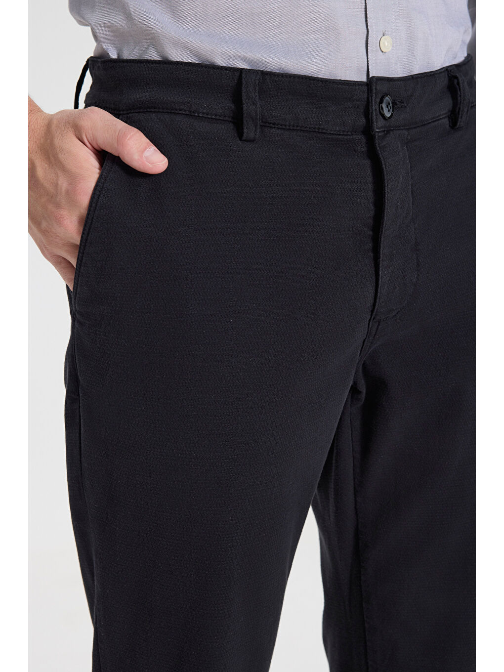 Erkek Siyah Slim Fit Dar Kesim Pamuklu Esnek Armürlü Yan Cep Pantolon-4
