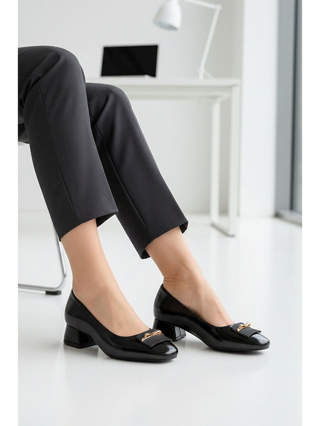 Siyah Geniş Kalıp Kadın Topuklu Abiye Ayakkabı 608420 Z-2