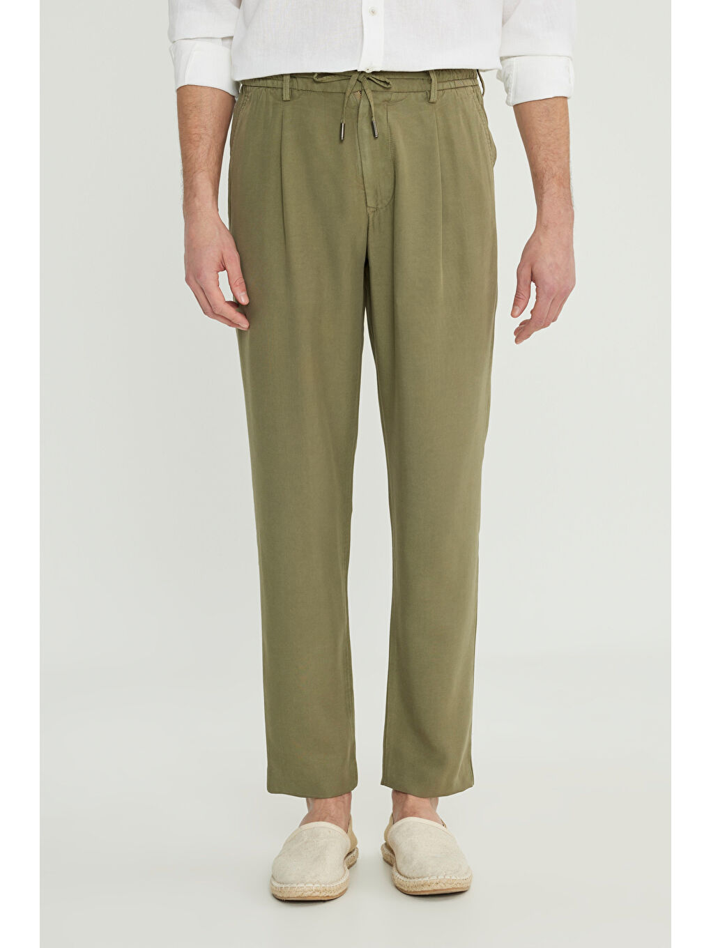 Erkek Haki Yumuşak Dokulu Slim Fit Dar Kesim Beli Bağlamalı Yan Cep Pantolon-1