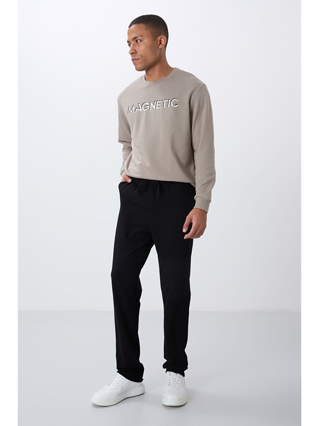 Siyah Bağcıklı Cepli Standart Kalıp Klasik Paça Erkek Eşofman Alt - 84682