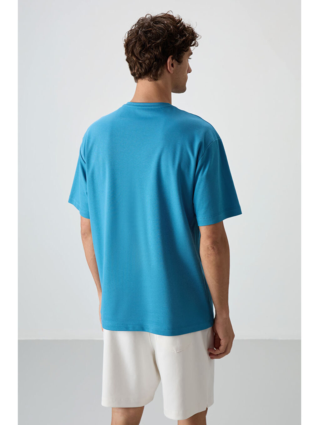 Petrol Mavi Pamuklu Kalın Yüzeyi Dokulu  Fit  Baskılı Erkek Tişört - 88366-4