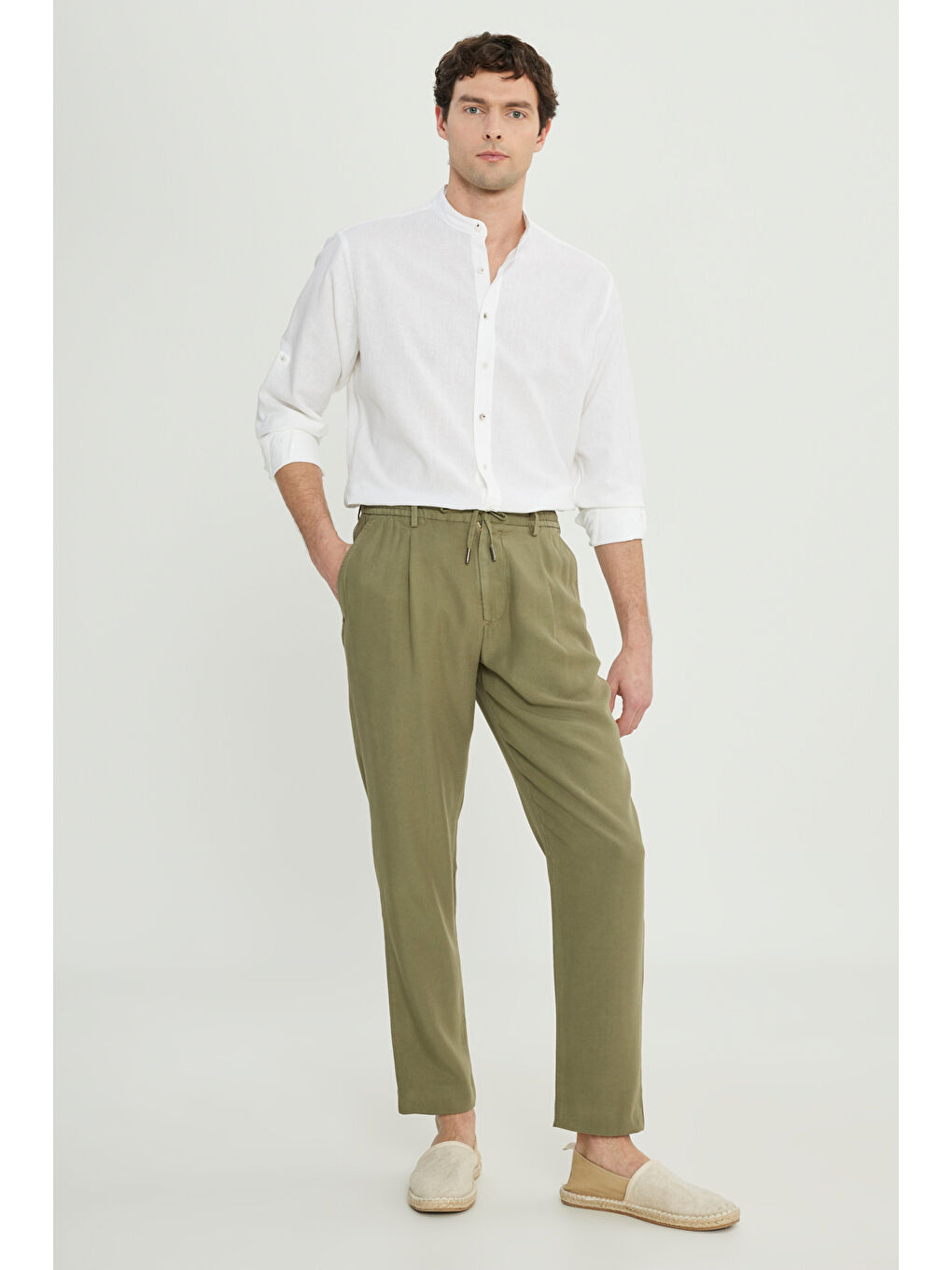 Erkek Haki Yumuşak Dokulu Slim Fit Dar Kesim Beli Bağlamalı Yan Cep Pantolon-2