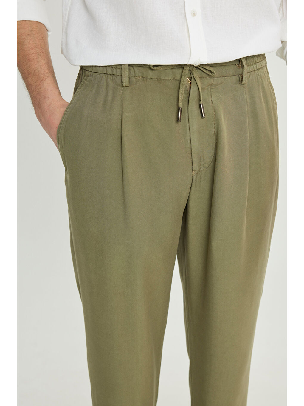 Erkek Haki Yumuşak Dokulu Slim Fit Dar Kesim Beli Bağlamalı Yan Cep Pantolon-4