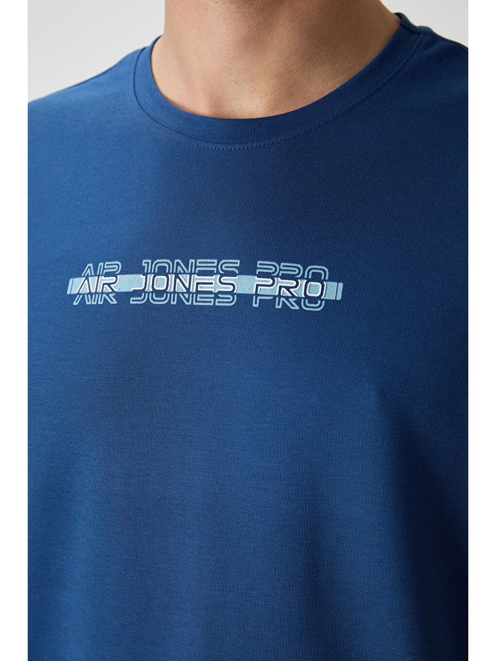 Mavi Pamuklu Kalın Yüzeyi Dokulu  Fit  Baskılı Erkek Tişört - 88365-2