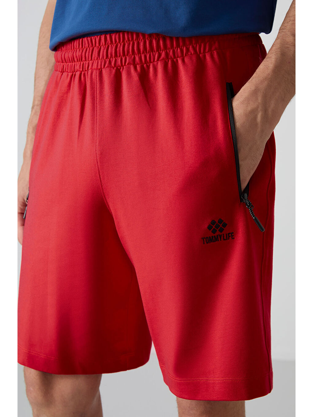 Kırmızı Gizli Fermuar Arka Cepli Bağcıklı Standart Kalıp Erkek Şort - 81136-2