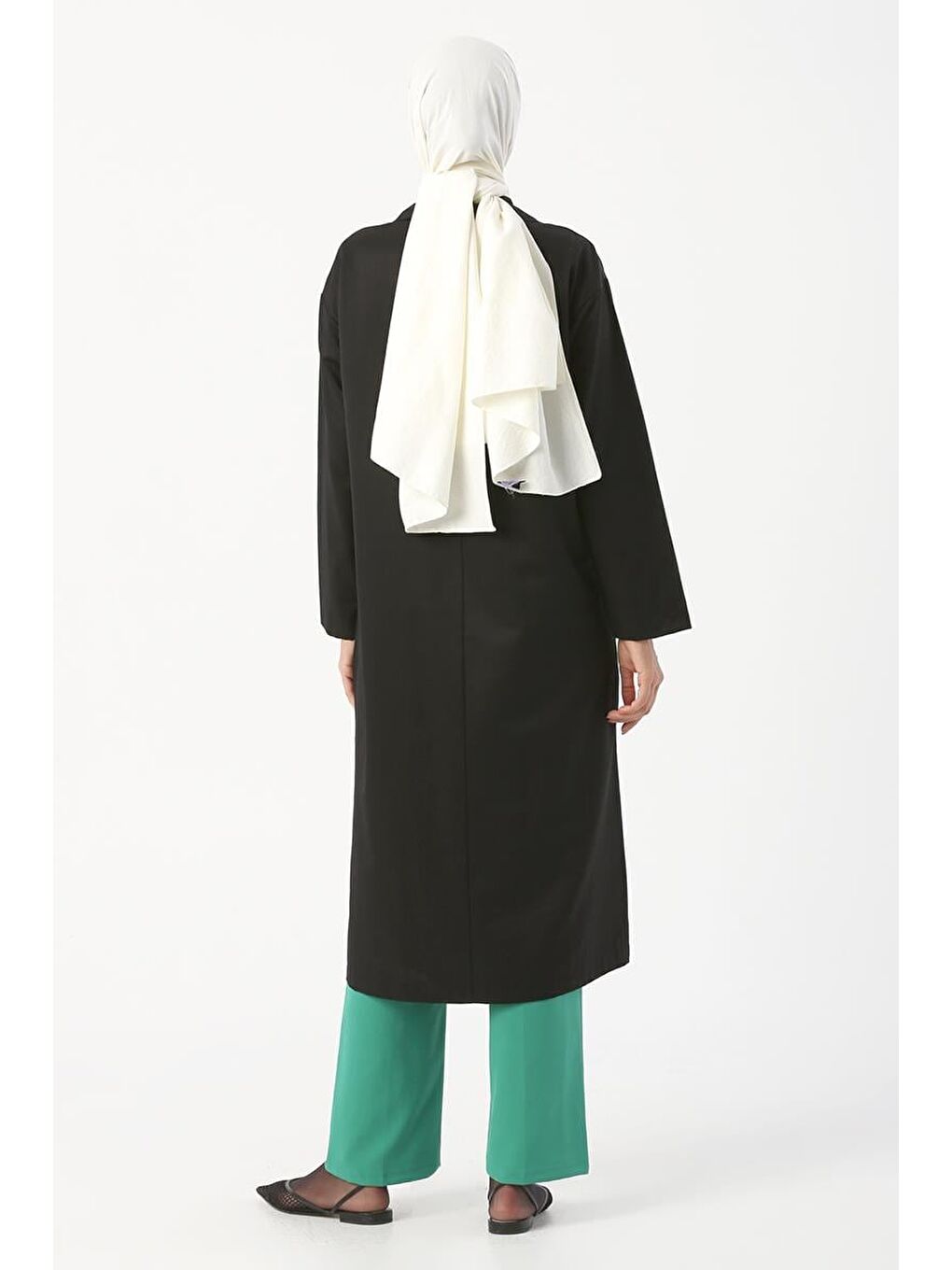 Siyah Yakası Düğümlü Zincirli Uzun Tunik-3