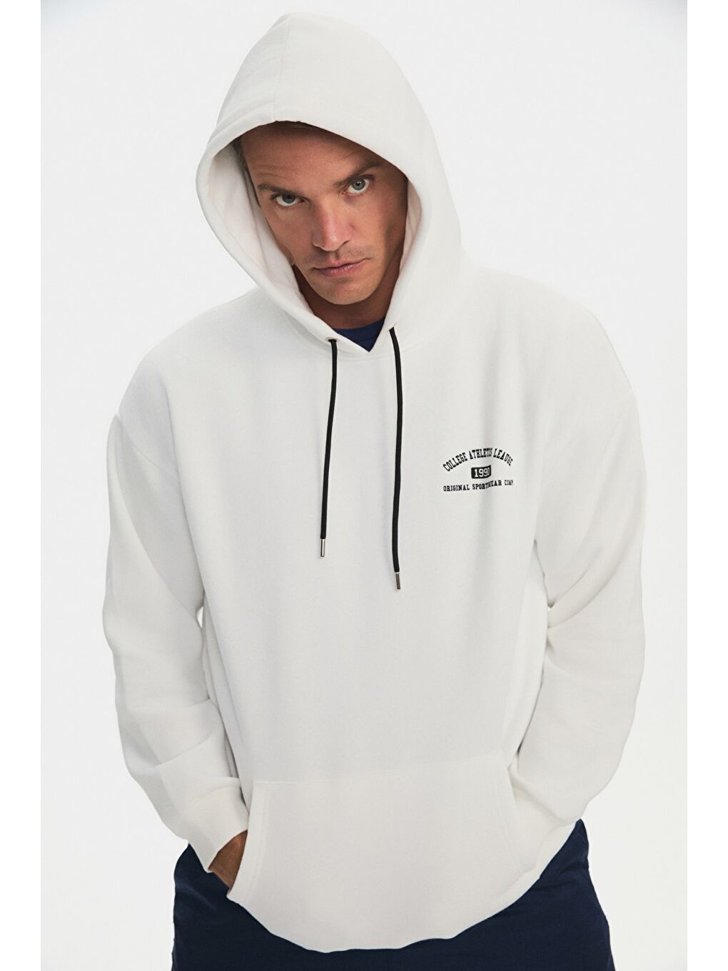 Ekru Uzun Kollu Kanguru Cepli Kapüşonlu  Erkek Hoodie-3