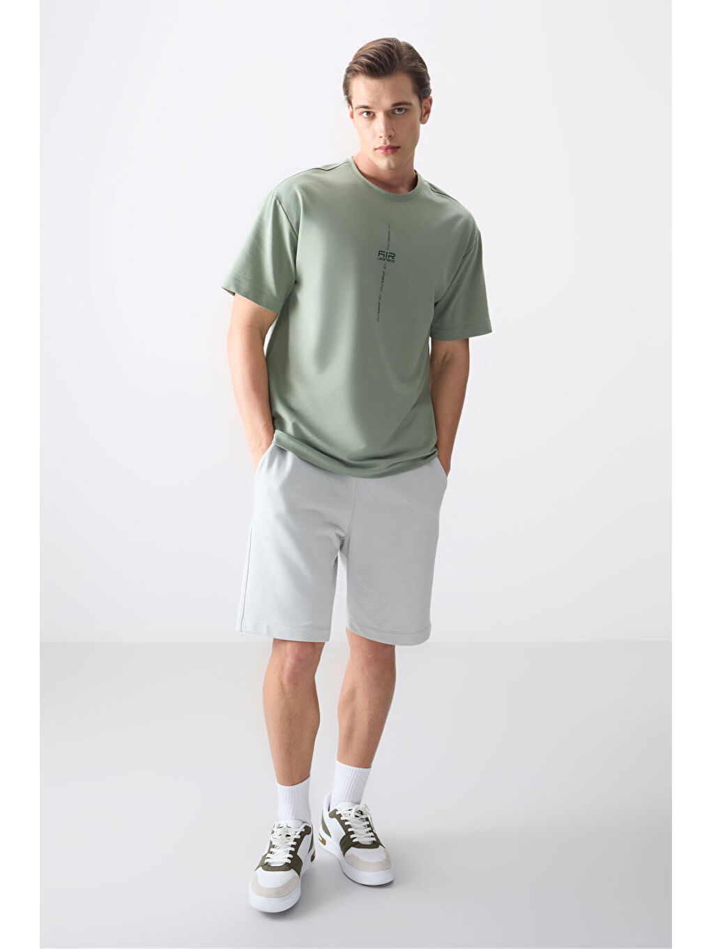 Açık Yeşil Pamuklu Kalın Yumuşak Dokulu Oversize Fit Baskılı Erkek Tişört - 88373-2