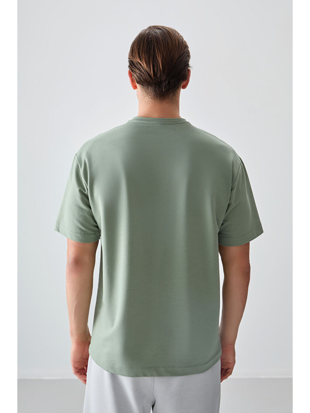 Açık Yeşil Pamuklu Kalın Yumuşak Dokulu Oversize Fit Baskılı Erkek Tişört - 88373-4