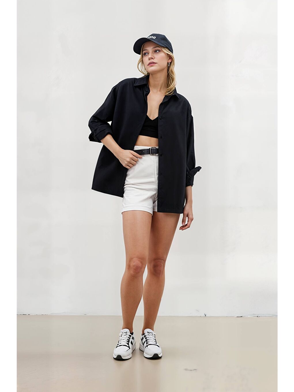 Kadın Siyah Oversize Uzun Basic Gömlek HZL22W-BD139001-1