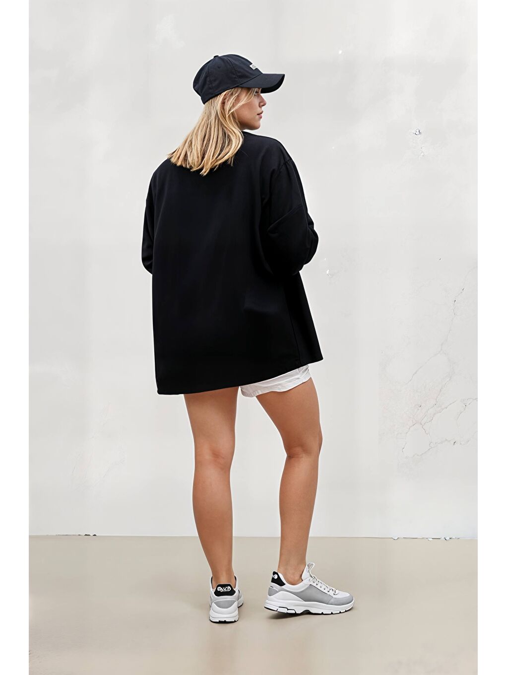 Kadın Siyah Oversize Uzun Basic Gömlek HZL22W-BD139001-3