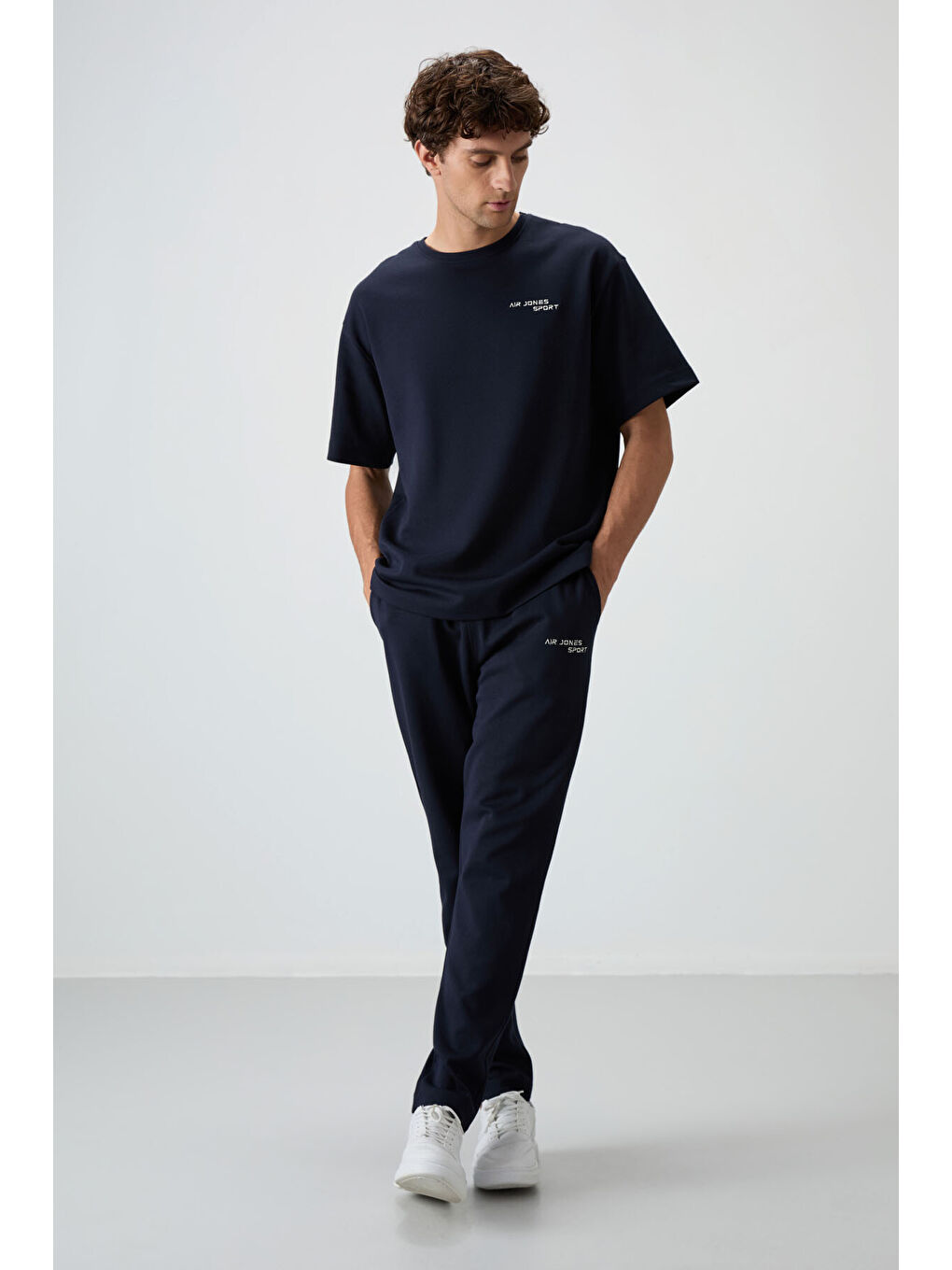 Lacivert Pamuklu Kalın Yumuşak Dokulu  Fit Nakışlı Erkek Eşofman Takım - 85252-3