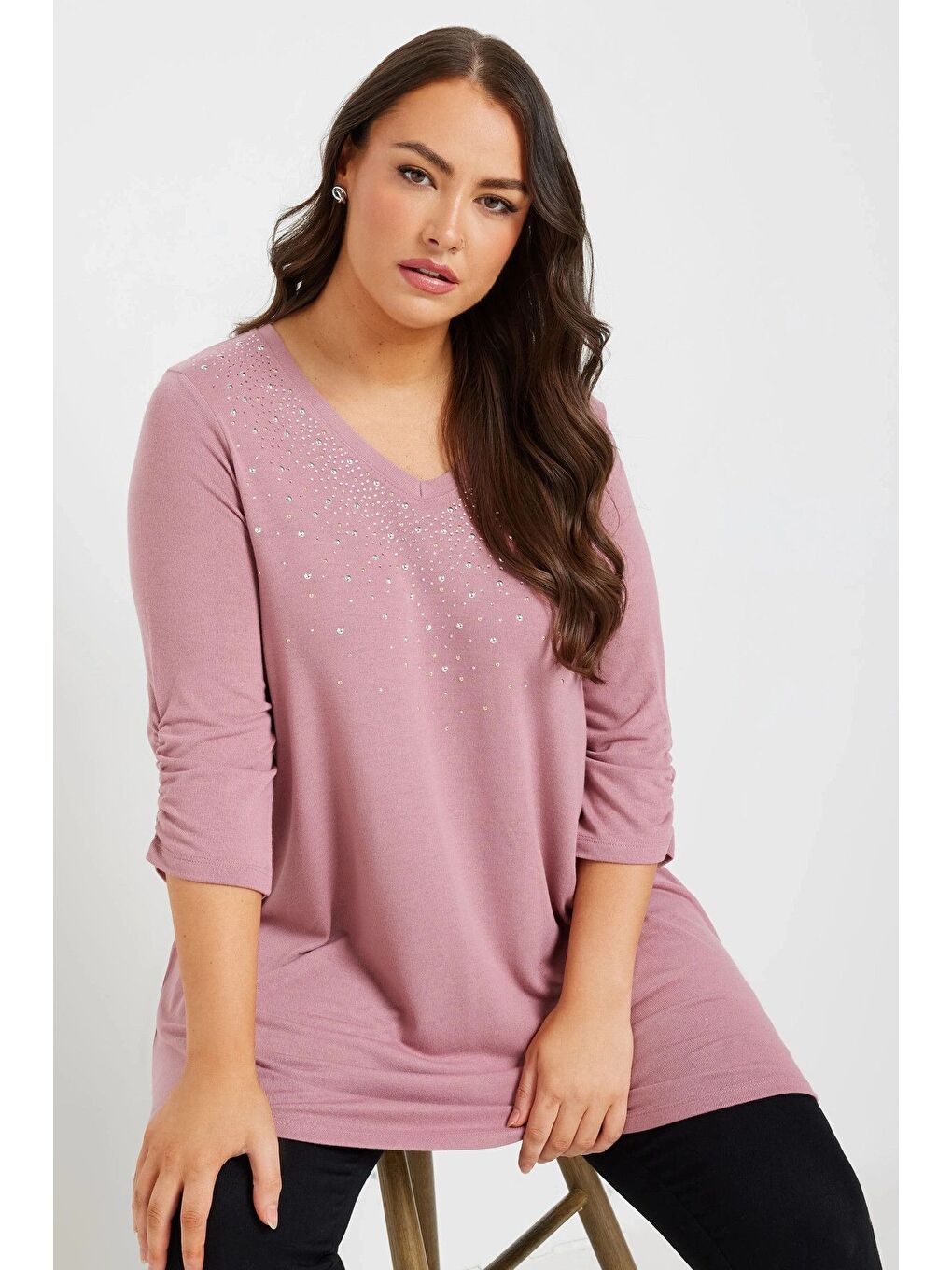 Pembe Büyük Beden V Yakası Taş İşlemeli Kolları Büzgülü Bluz 322296