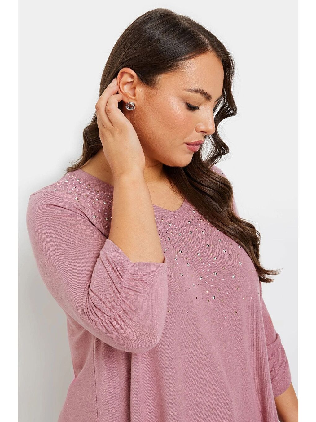 Pembe Büyük Beden V Yakası Taş İşlemeli Kolları Büzgülü Bluz 322296-1