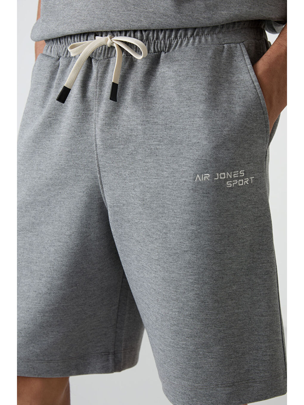 Gri Melanj Pamuklu Kalın Yumuşak Dokulu  Fit Nakışlı Şortlu Takım - 85250-2