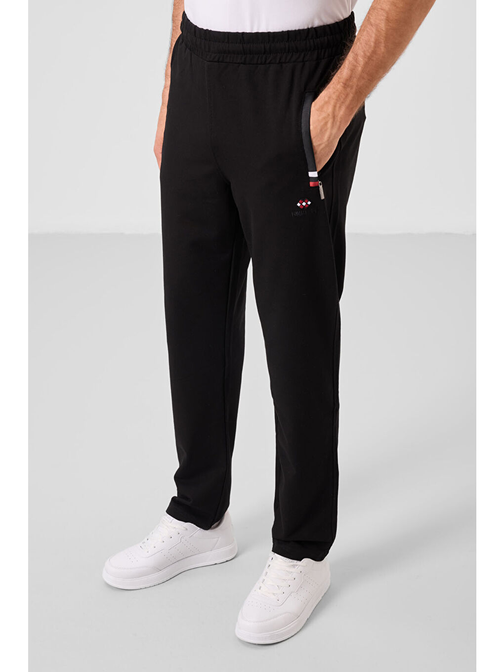 Siyah Fermuar Cepli Dar Kalıp Klasik Paça Erkek Eşofman Alt - 84649-2