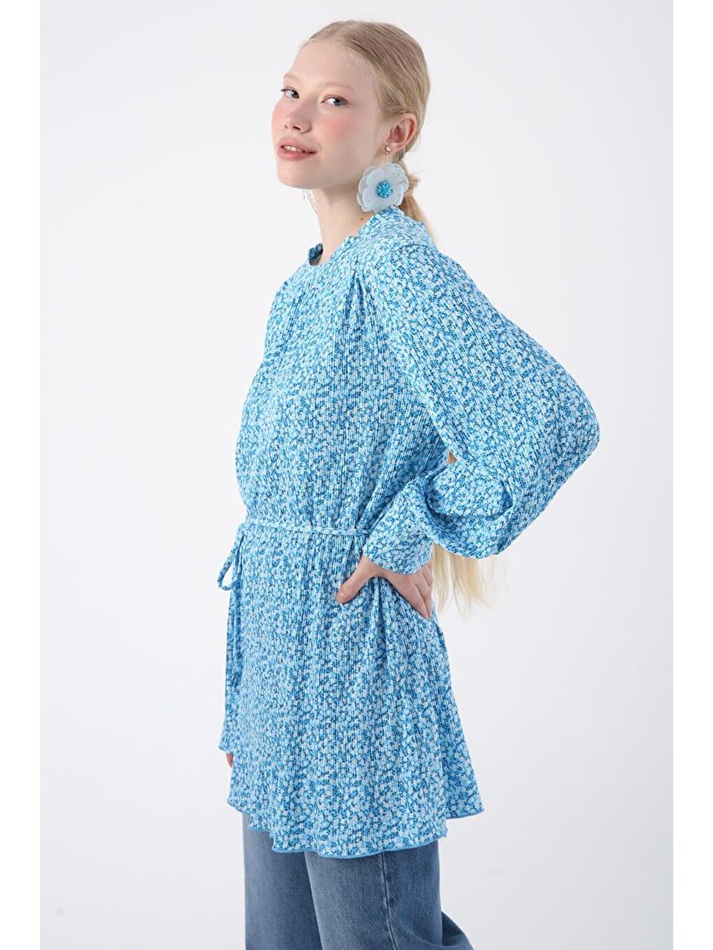 Mavi-Beyaz Desenli Biye Kemerli Rahat Piliseli Tunik-4