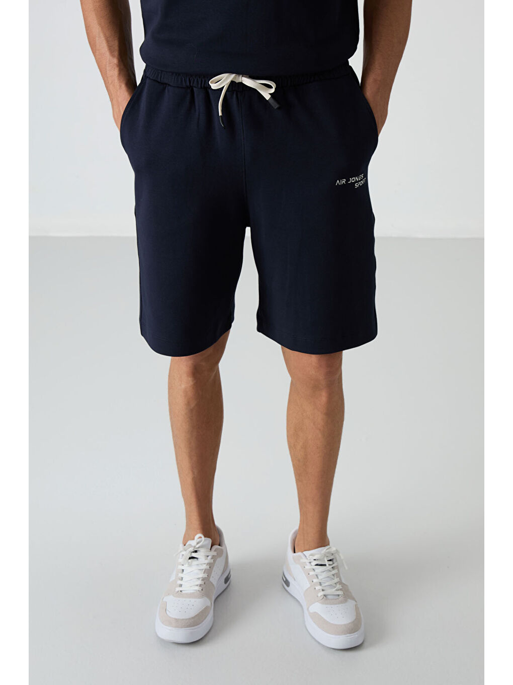 Lacivert Pamuklu Kalın Yumuşak Dokulu  Fit Nakışlı Şortlu Takım-4