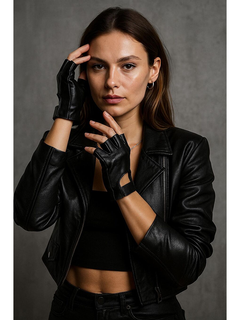 Siyah Kadın Deri Kesik Yarım Parmaklı Cırt Detaylı Eldiven Eld22-1