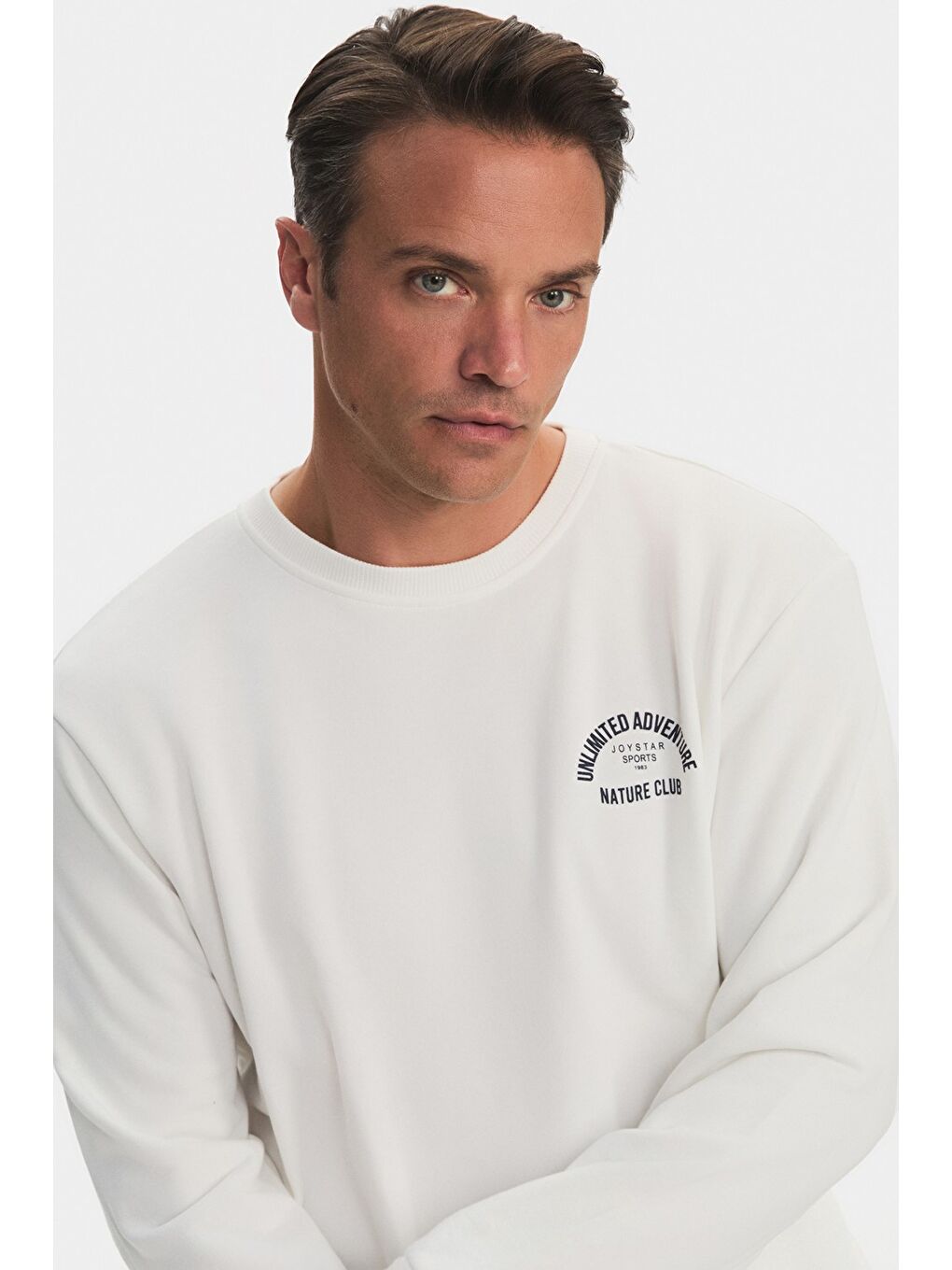 Ekru Bisiklet Yaka Uzun Kollu Baskılı Erkek Sweatshirt