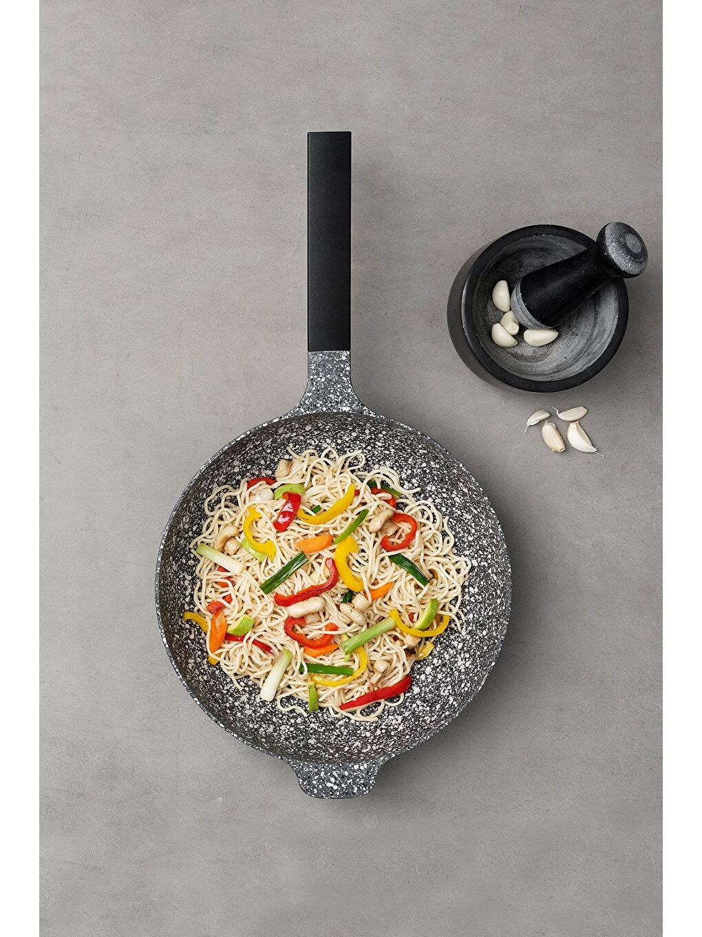 Gri Perge Döküm Wok Tava 30 cm