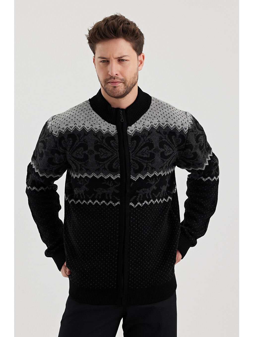 Siyah Erkek Desenli Fermuarlı Dik yaka Hırka-1