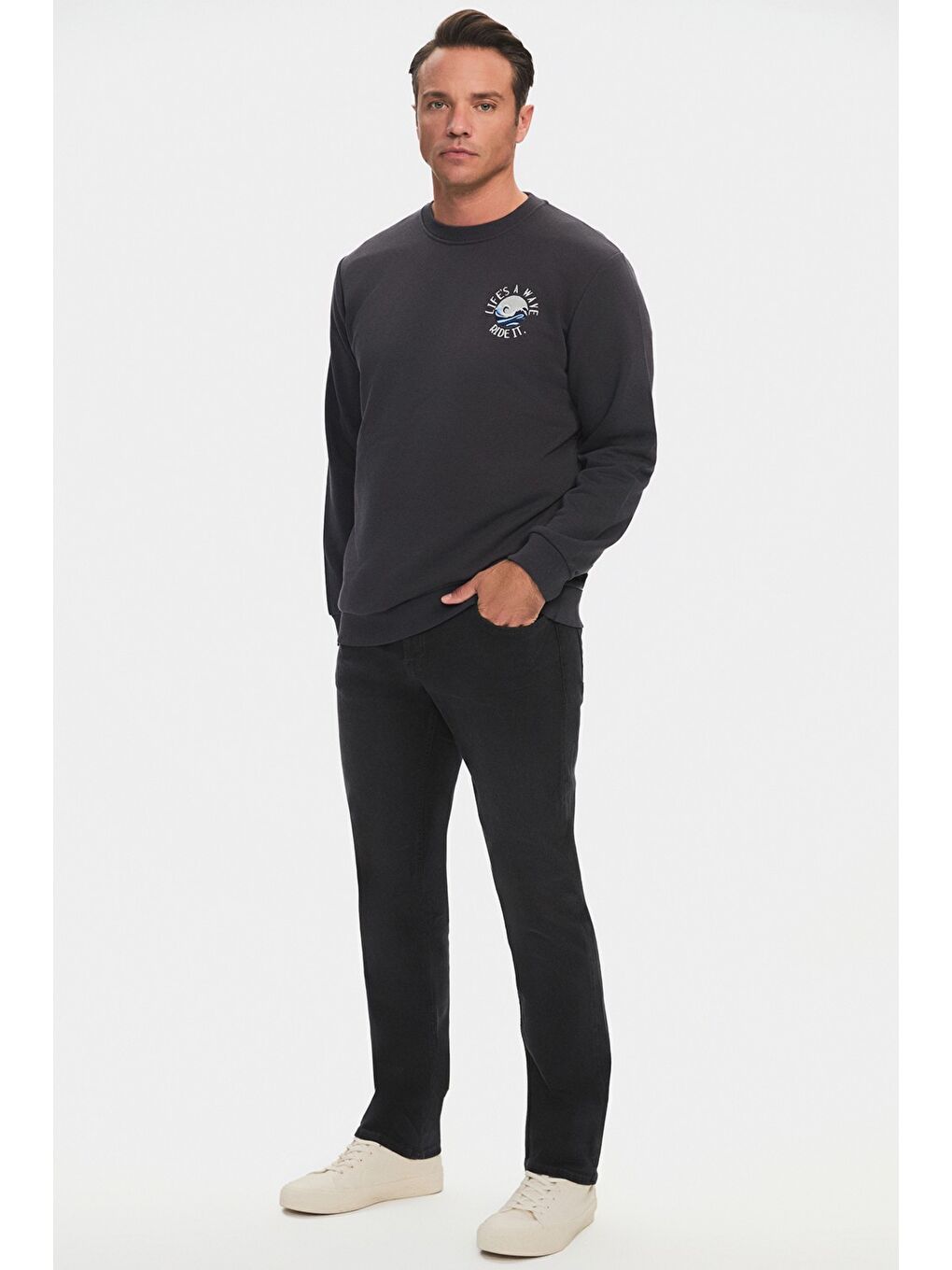 Antrasit Bisiklet Yaka Slogan Nakışlı Erkek Sweatshirt-1