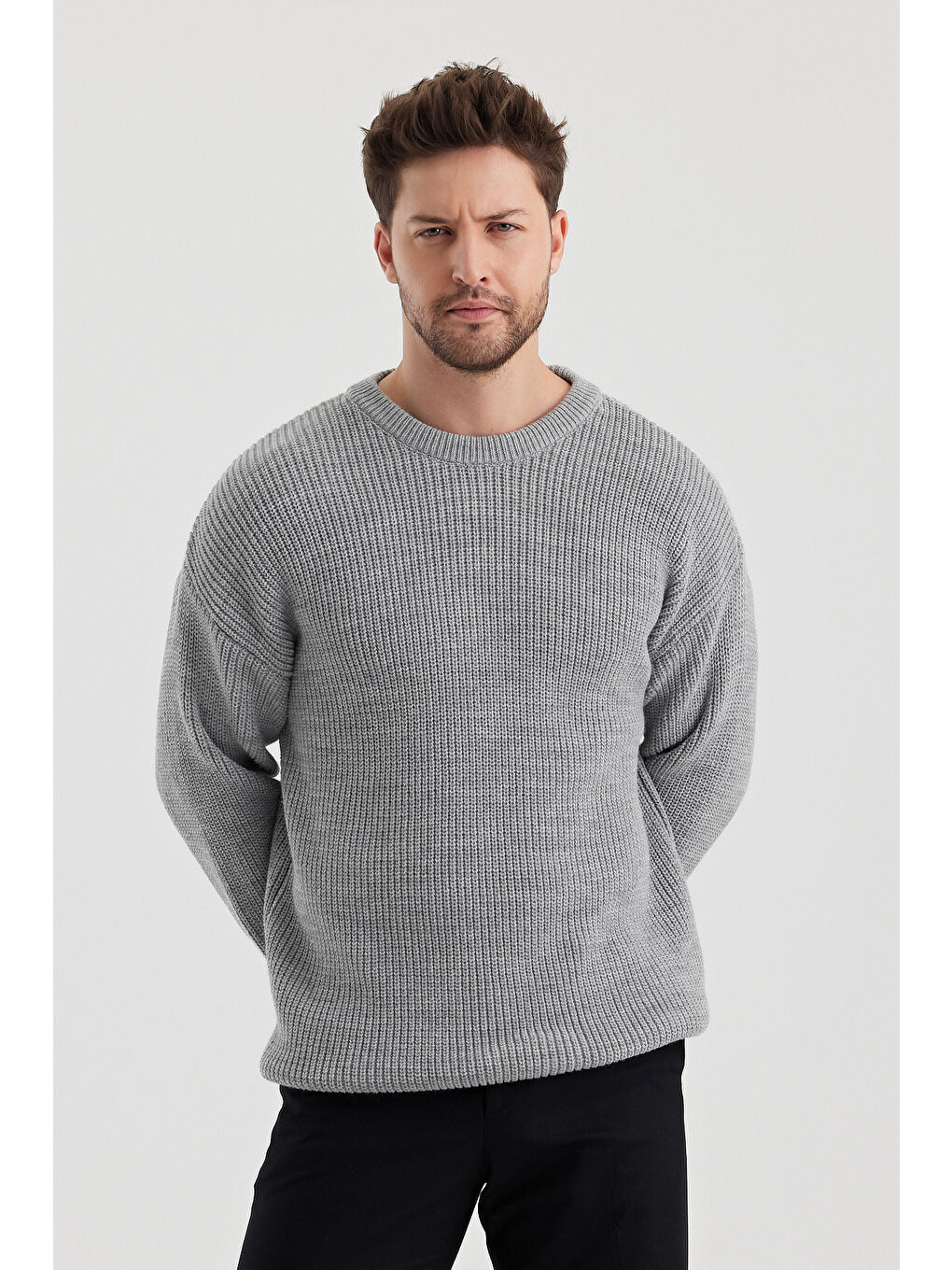 Gri Erkek Regular Fit Bisiklet Yaka Örgülü Triko-3