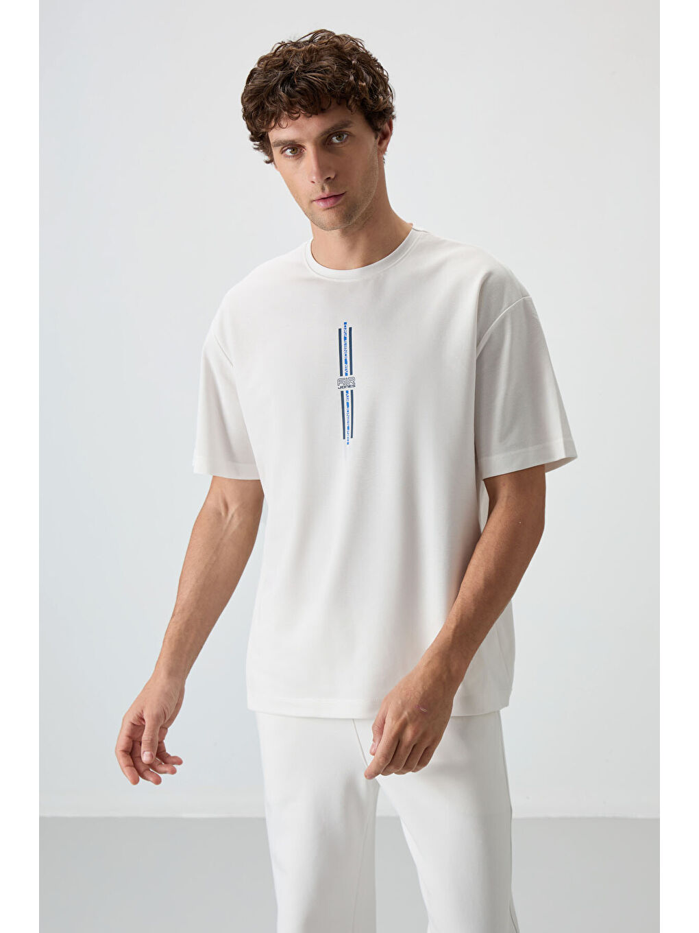 Ekru Pamuklu Kalın Yüzeyi Dokulu  Fit  Baskılı Erkek Tişört - 88366-3