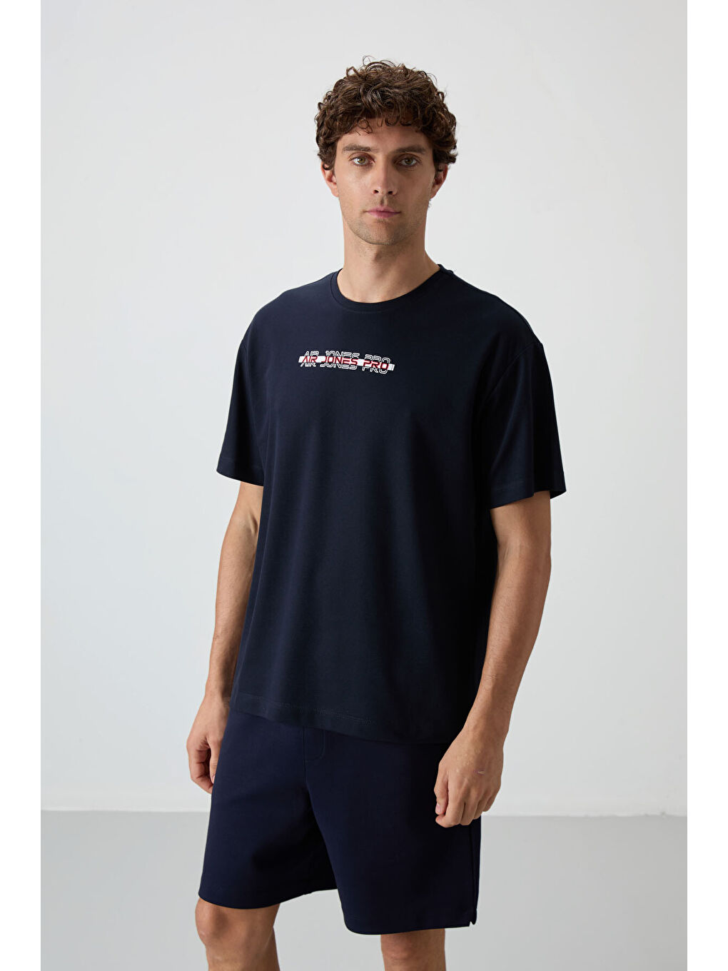 Lacivert Pamuklu Kalın Yüzeyi Dokulu  Fit  Baskılı Erkek Tişört - 88365-3