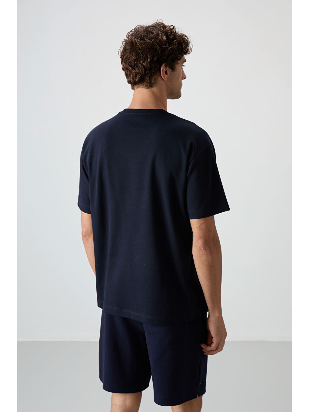 Lacivert Pamuklu Kalın Yüzeyi Dokulu  Fit  Baskılı Erkek Tişört - 88365-4