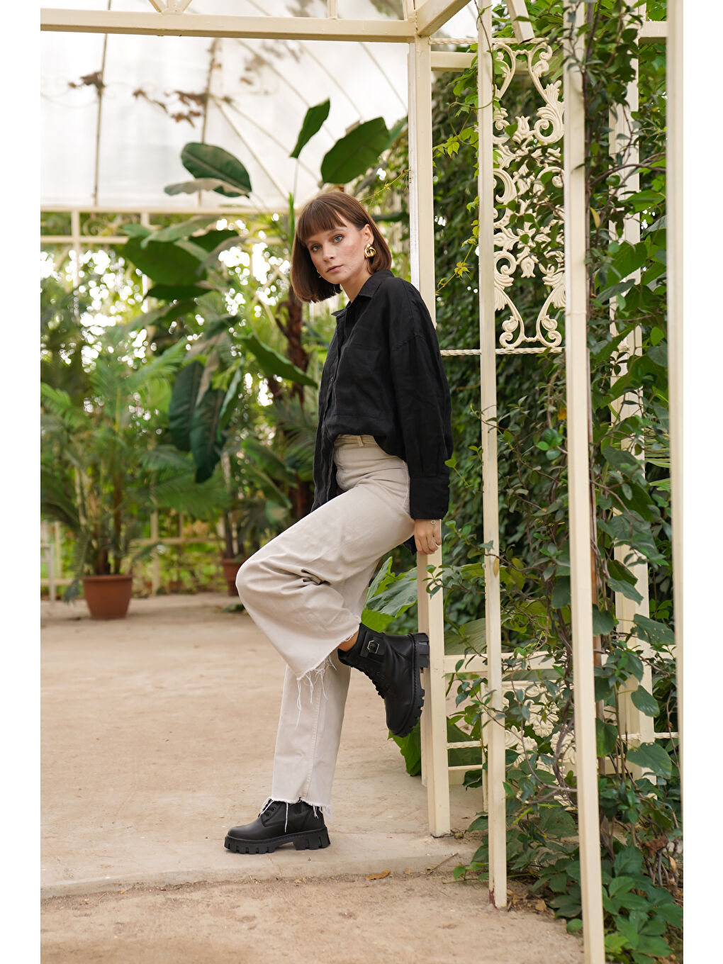 Siyah Katiya Soğuk Geçirmez Kadın Günlük Ortopedik Kışlık Bot-1