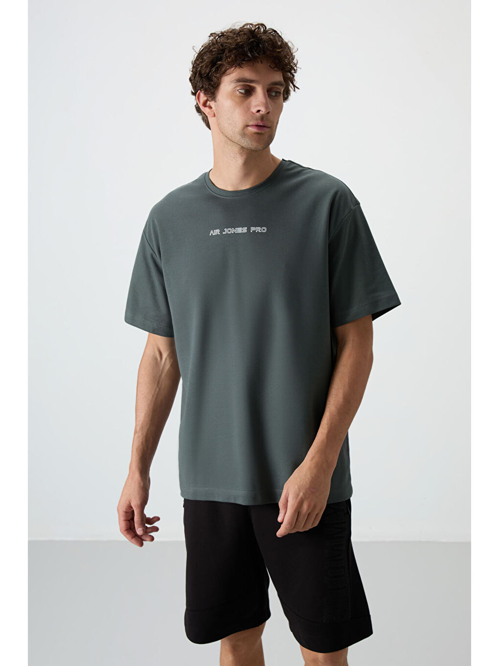 Haki Pamuklu Kalın Yüzeyi Dokulu  Fit  Baskılı Erkek Tişört - 88364