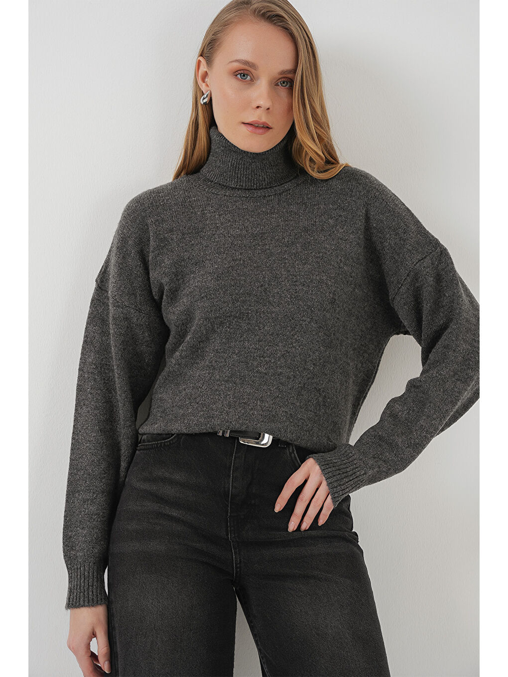 15917 Kadın Balıkçı Yaka Oversize Triko Kazak - Antrasit-3