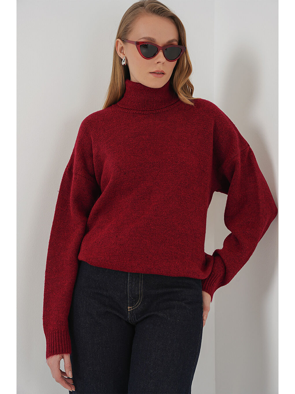 15917 Kadın Balıkçı Yaka Oversize Triko Kazak - Kırmızı-2