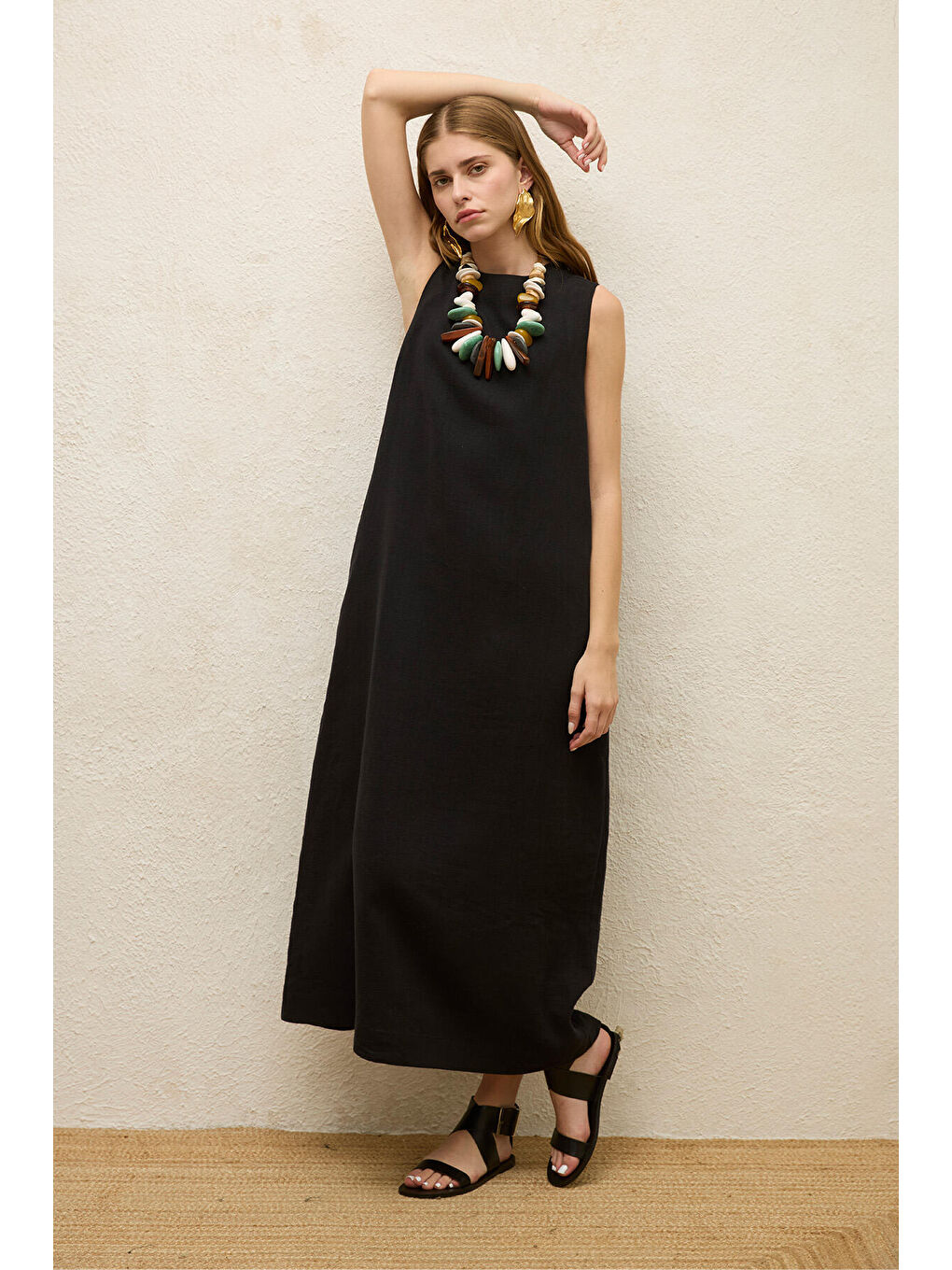 Kolsuz Keten Rahat Elbise Siyah